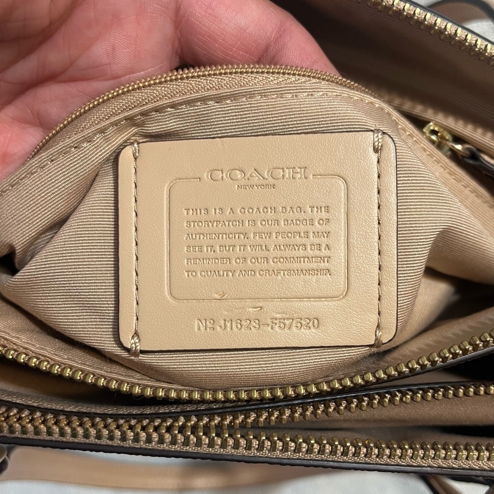 Coach peach/nude Christie - Picture 9 of 14